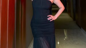 Sunny leone: గ్లామర్ తో చెమటలు పట్టిస్తున్న సన్నీ లియోన్..