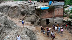 Nepal Landslide: కొండచరియలు విరిగిపడి.. 14 మంది మృతి