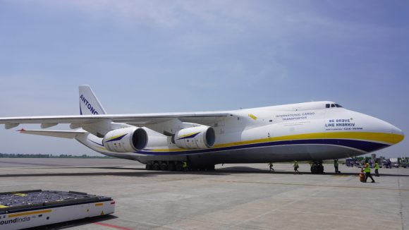 Worlds Largest Cargo Plane: శంషాబాద్‌లో ప్రపంచంలోనే.. అతిపెద్ద కార్గో విమానం