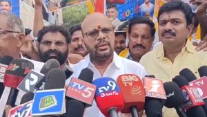 Pithapuram Politics: మంత్రి నారాయణ కామెంట్స్ పై.. ఇన్ డైరెక్ట్‌గా స్పందించిన వర్మ..