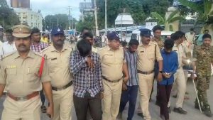 Chittoor Crime News: చిత్తూరు గ్యాంగ్ రేప్.. నిందితులను నడిరోడ్డుపై ఊరేగింపు