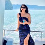 Amulya Gowda: మోడ్రెన్ డ్రెస్ లో మెంటలెక్కిస్తున్న మీనా.. కుర్రాళ్ళు ఏమైపోతారో..