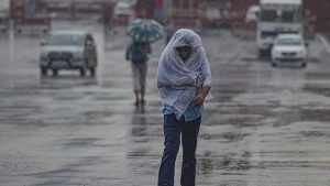 AP Heavy Rains: రానున్న 2-3 గంటల్లో ఉరుములతో భారీ వర్షాలు.. ఈ జిల్లాలకు హైఅలర్ట్