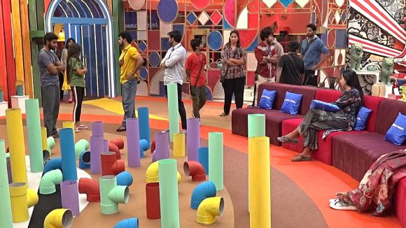 Bigg Boss 9 promo: శ్రీజ వర్సెస్ భరణి.. రైట్ కలర్.. రైట్ పోజిషన్, ఈ పోరులో గెలిచిందేవరంటే! Bigg Boss 9 promo: శ్రీజ వర్సెస్ భరణి.. రైట్ కలర్.. రైట్ పోజిషన్, ఈ పోరులో గెలిచిందేవరంటే!
