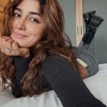 Dimple Hayathi : బెడ్ పై పడుకొని ఆ పోజులేంటి డింపుల్..సెల్ఫీలతో చంపేస్తావా..?