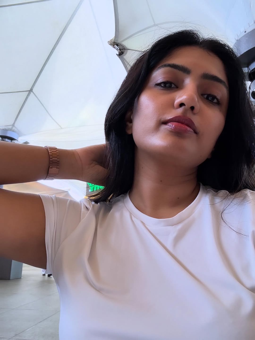 Eesha Rebba Photo Gallery