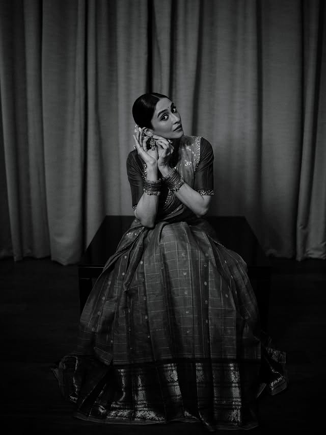 Regina cassandra Photo Gallery