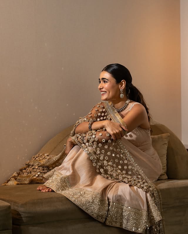 Shalini Pandey photo Gallery