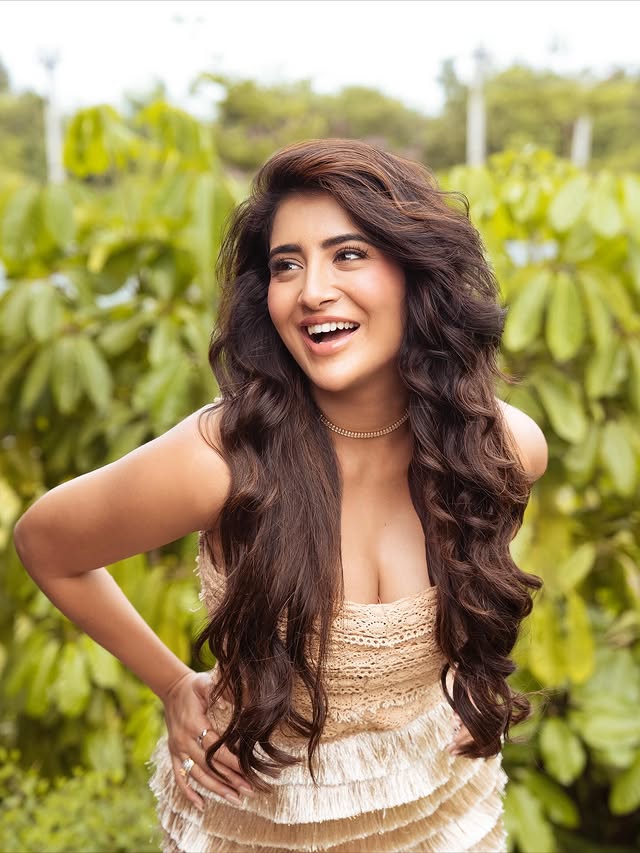Rashi Singh photo Gallery