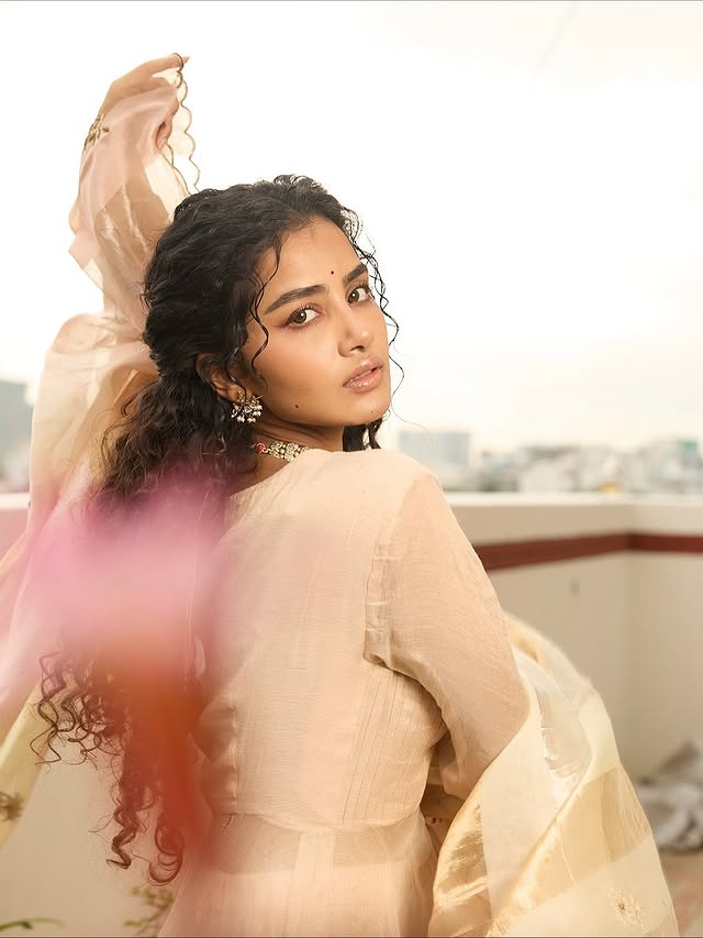 Anupama ParameswRan Photo Gallery