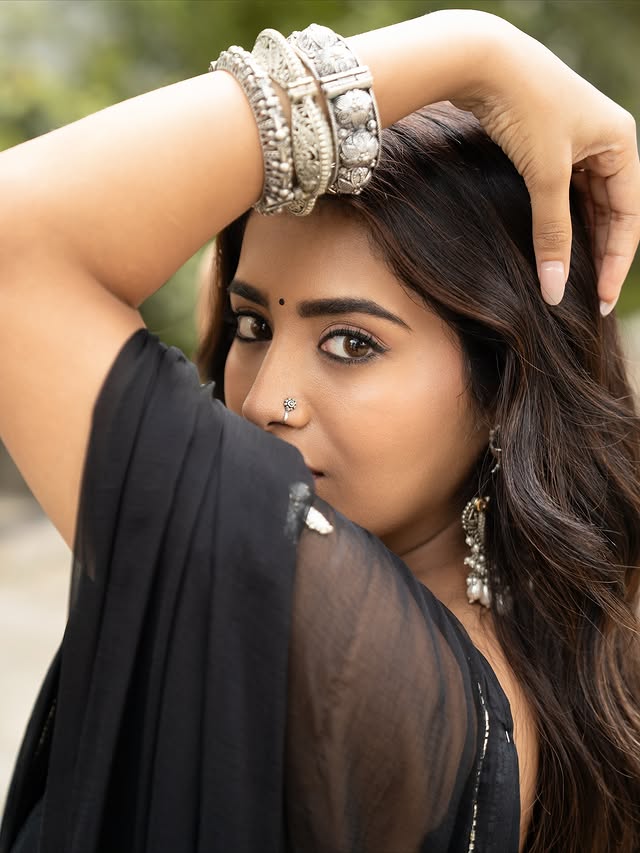 Rashi Singh photo Gallery