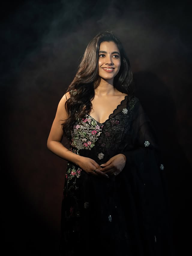 Shivani Nagaram photo Gallery