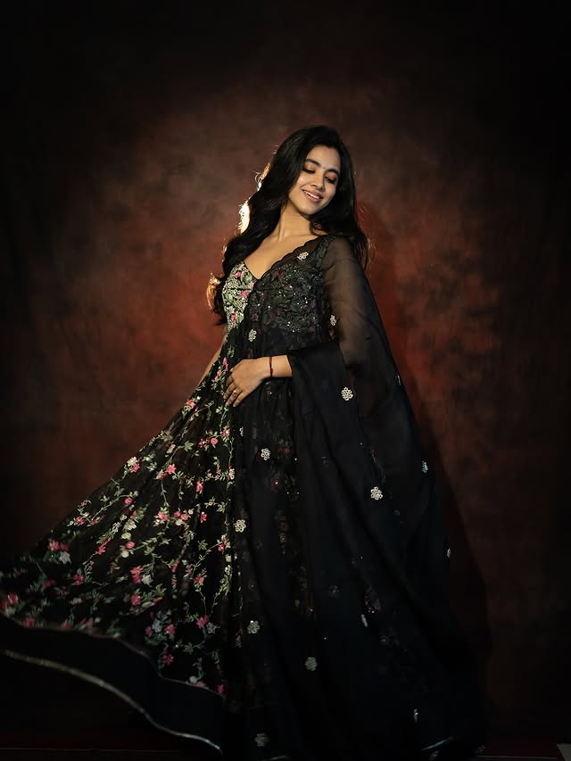Shivani Nagaram photo Gallery