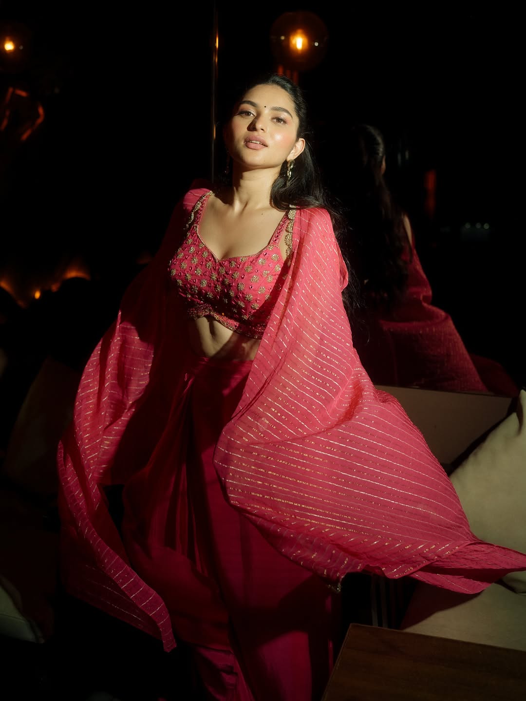 Kayadu lohar shared her latest cute pics