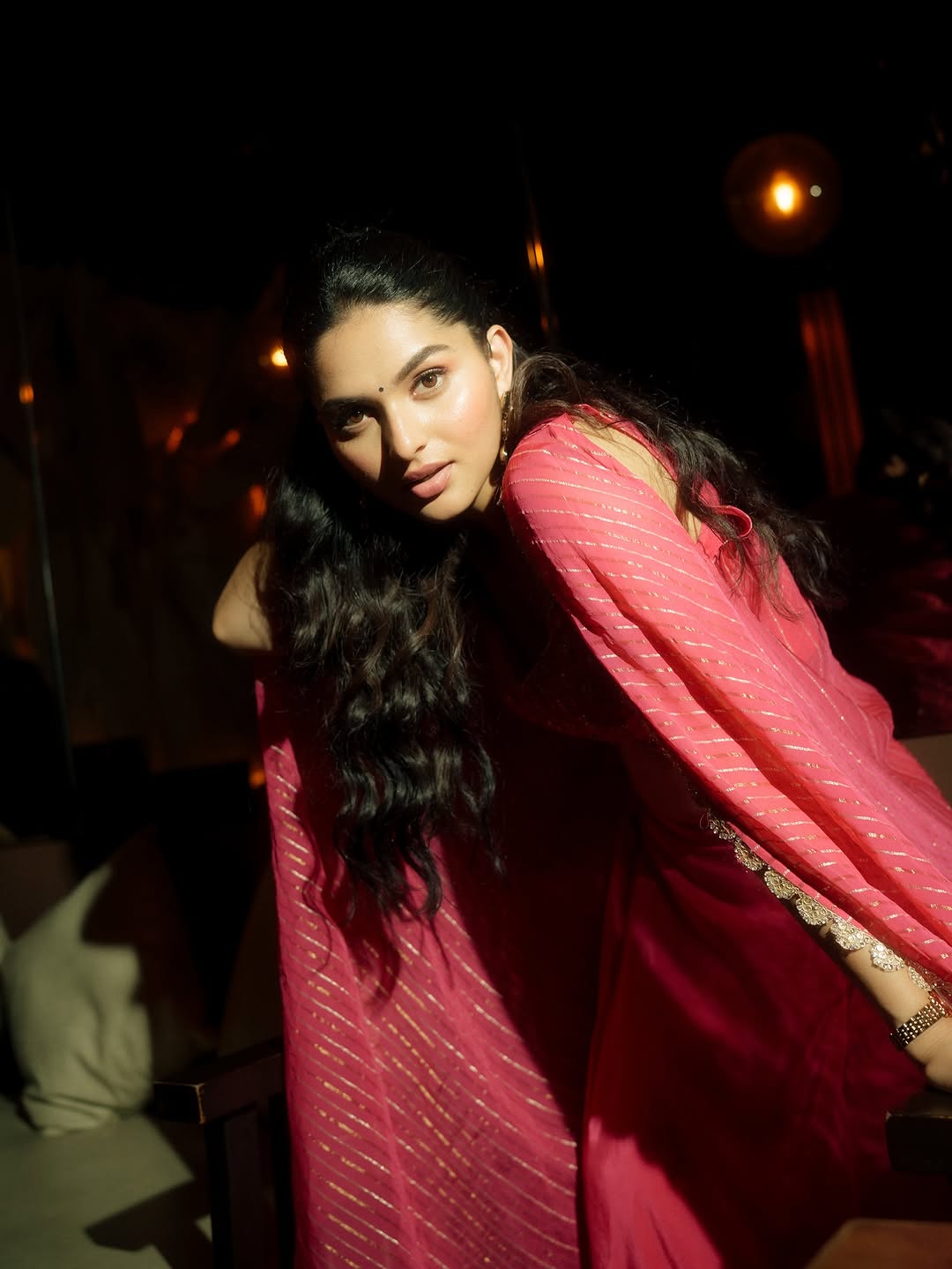 Kayadu lohar shared her latest cute pics