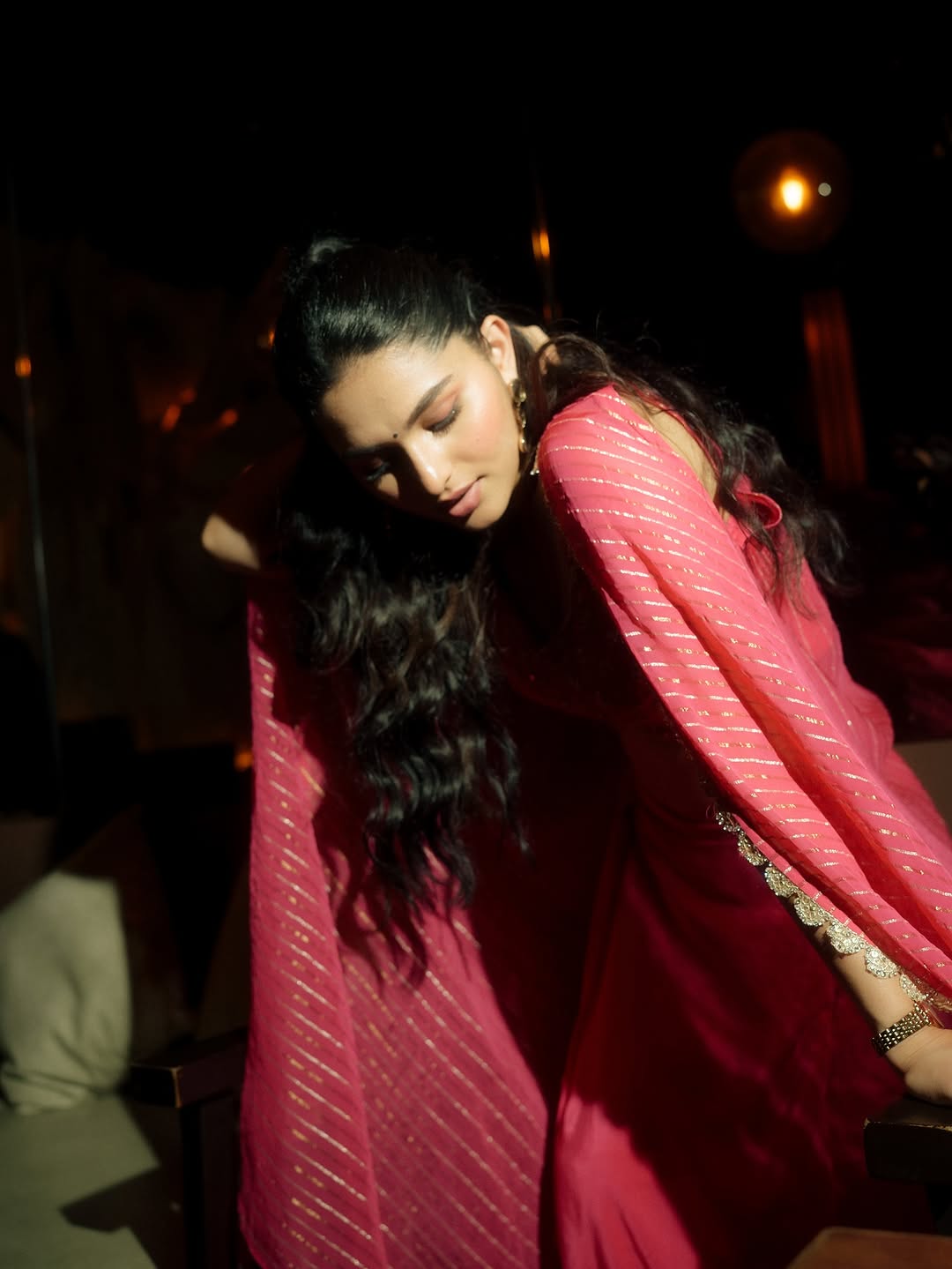 Kayadu lohar shared her latest cute pics