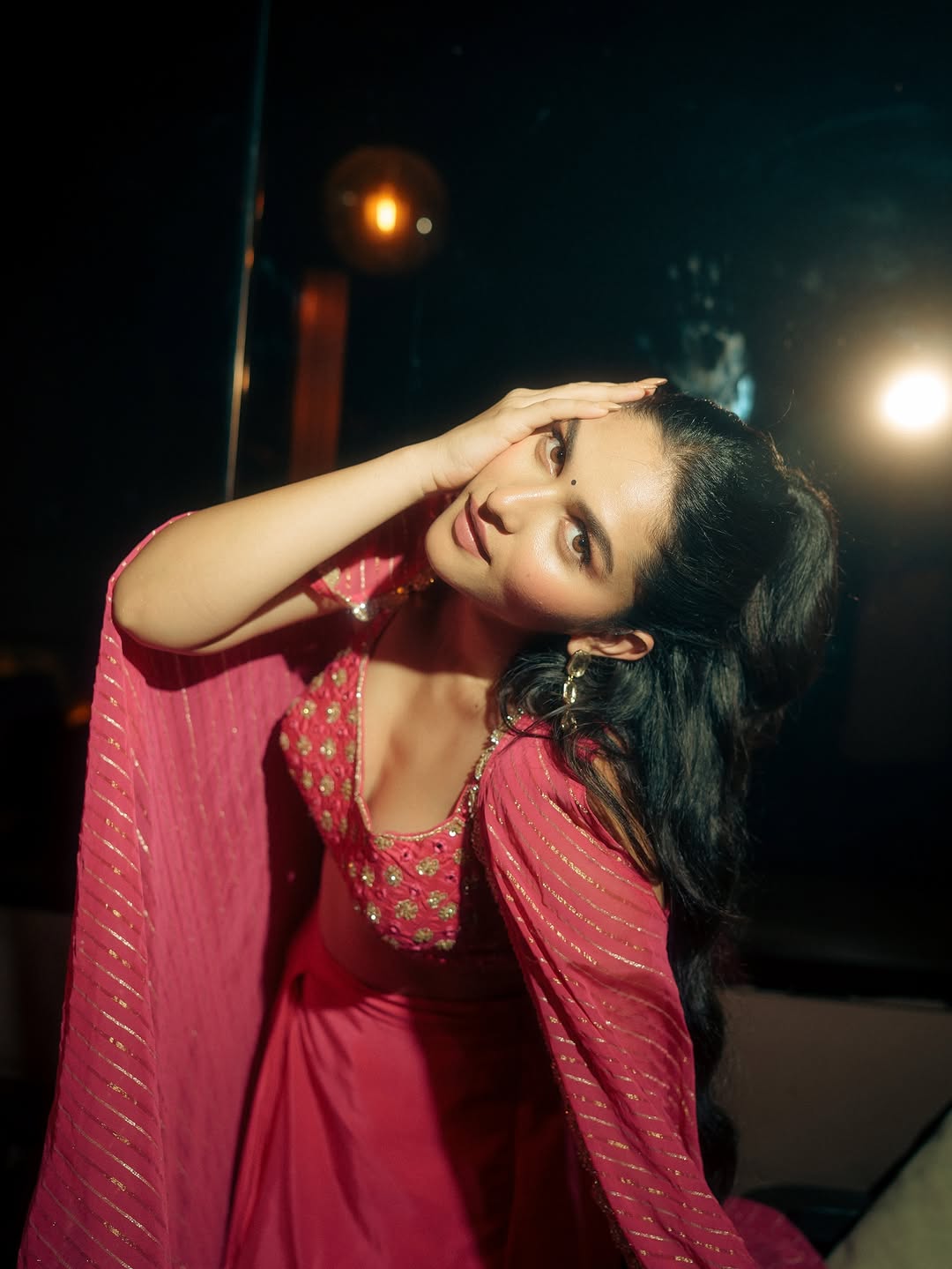 Kayadu lohar shared her latest cute pics