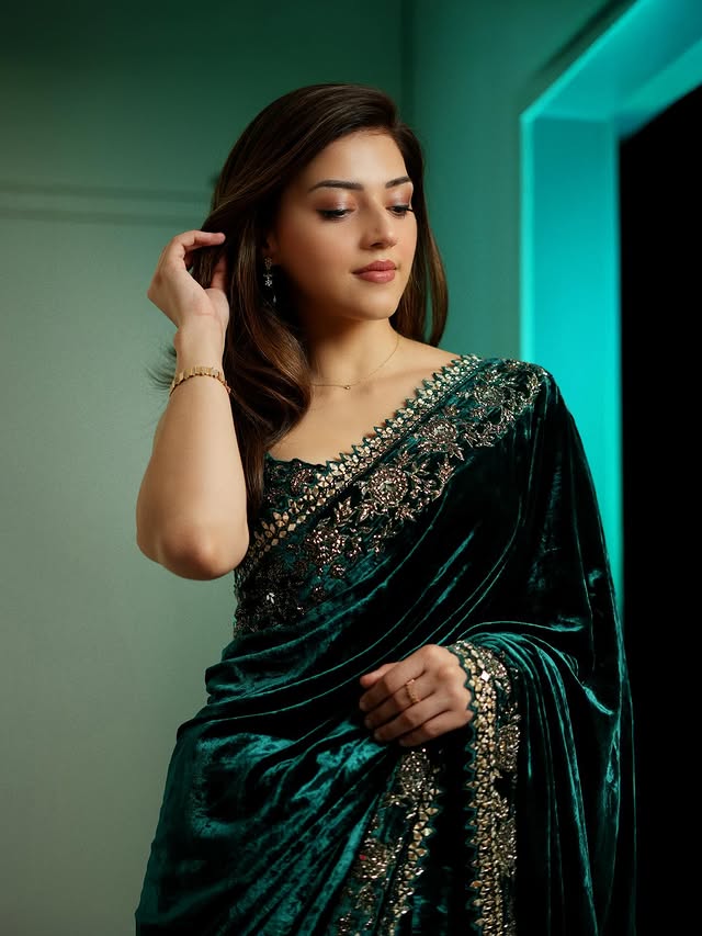 Mehreen Pirzada photo gallery