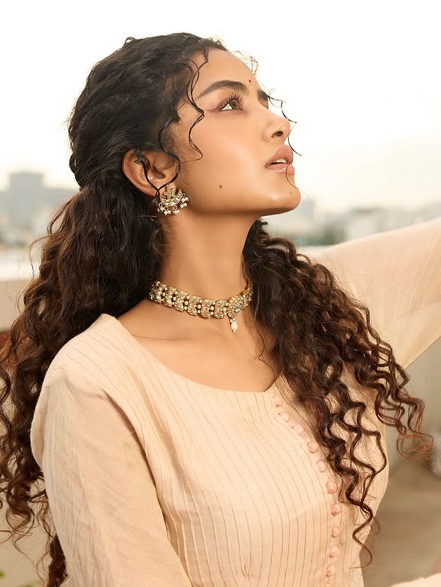 Anupama ParameswRan ( Source/ Instagram) Anupama ParameswRan Photo Gallery