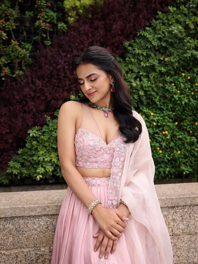 Shraddha Srinath  ( Source / Instagram ) Shraddha Srinath photo gallery