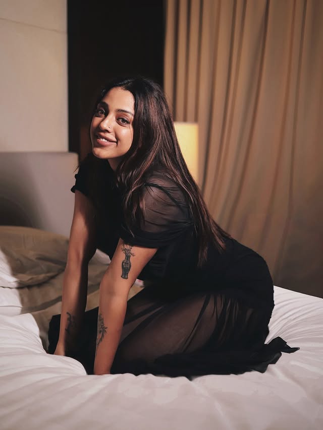 Devayani Sharma ( Source / Instagram ) Devayani Sharma photo Gallery