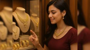 Gold Price: బంగారం ధర భారీగా పతనం, ఒకే రోజు రూ. 7 వేలు తగ్గుదల, అదే బాటలో వెండి కూడా!