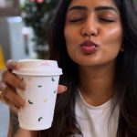 Eesha Rebba: సెల్ఫీలో ఈషా క్రేజీ లుక్స్‌.. ముద్దులోలకబోస్తూ కుర్రాళ్లకు వల..