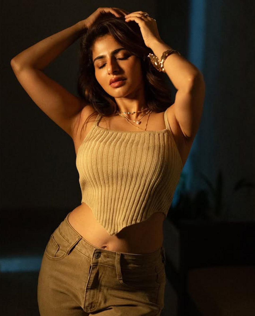 Iswarya Menon : గ్లామరస్ ఫొటోలతో పిచ్చెక్కిస్తున్న ఐశ్వర్య.. చూపు తిప్పుకోలేరు..