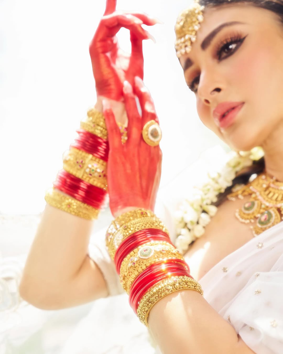 Mouni Roy Photo Gllery