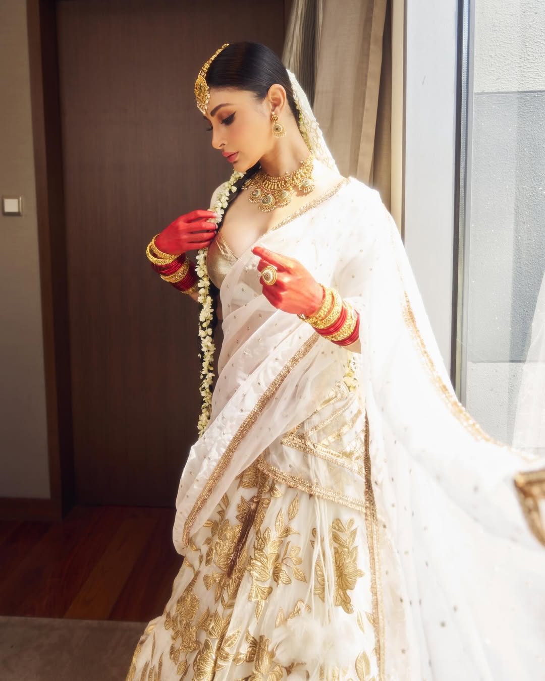 Mouni Roy Photo Gllery