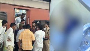 Crime News: గోదావరి ఎక్స్‌ప్రెస్‌లో గుండెపోటుతో ప్రయాణికుడు మృతి..