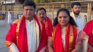 Kavitha: భర్తతో కలిసి తిరుమల శ్రీవారిని దర్శించుకున్న జాగృతి అధ్యక్షురాలు కవిత