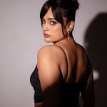 Nanditha Swetha : బ్లాక్ డ్రెస్ లో కిల్లింగ్ లుక్ లో నందిత.. ఇట్టా చూస్తే కుర్రాళ్ళు ఆగుతారా..!