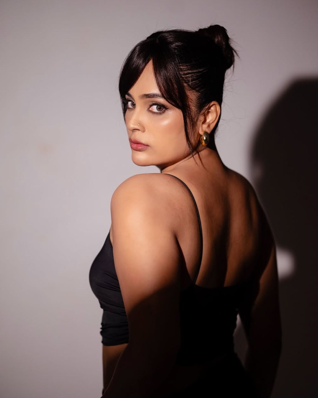 Nanditha Swetha : బ్లాక్ డ్రెస్ లో కిల్లింగ్ లుక్ లో నందిత.. ఇట్టా చూస్తే కుర్రాళ్ళు ఆగుతారా..!
