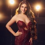 Niddhi Agerwal: రాజాసాబ్‌ భామ హోయలు.. మెరూన్‌ డ్రెస్‌లో మెస్మరైజ్ చేస్తోన్న నిధి