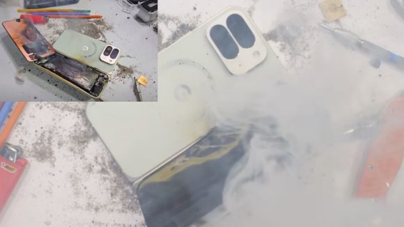 Pixel 10 Pro Fold Explode: పేలిపోయిన రూ.1.72 లక్షల ఫోన్.. టెస్టింగ్‌లో గూగుల్ పిక్సెల్ 10 ప్రో ఫోల్డ్ ఫెయిల్