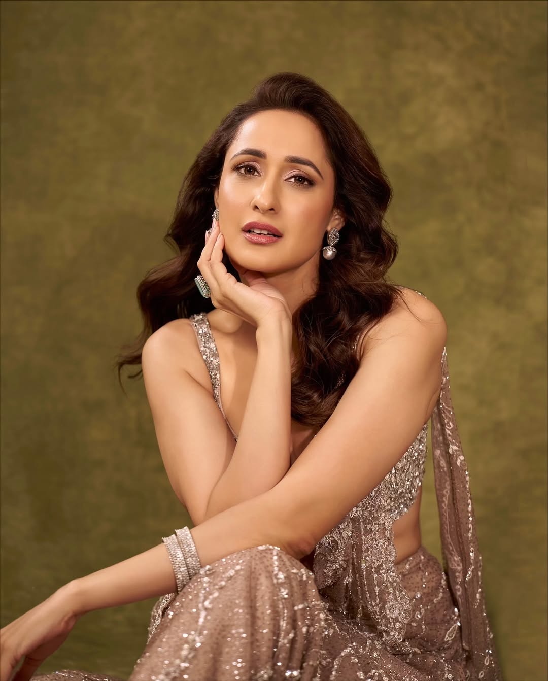 Pragya Jaiswal Photo Gallery
