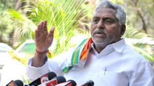 Jeevan Reddy: ఆ ఇద్దరు మంత్రుల వల్లే మానసిక హింసకు గురవుతున్నా.. జీవన్ రెడ్డి సంచలన కామెంట్స్
