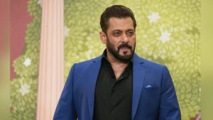 Salman Khan: సల్లూ భాయ్ పై కక్ష్య కట్టిన పాక్.. ఉగ్రవాదిగా ప్రకటన..