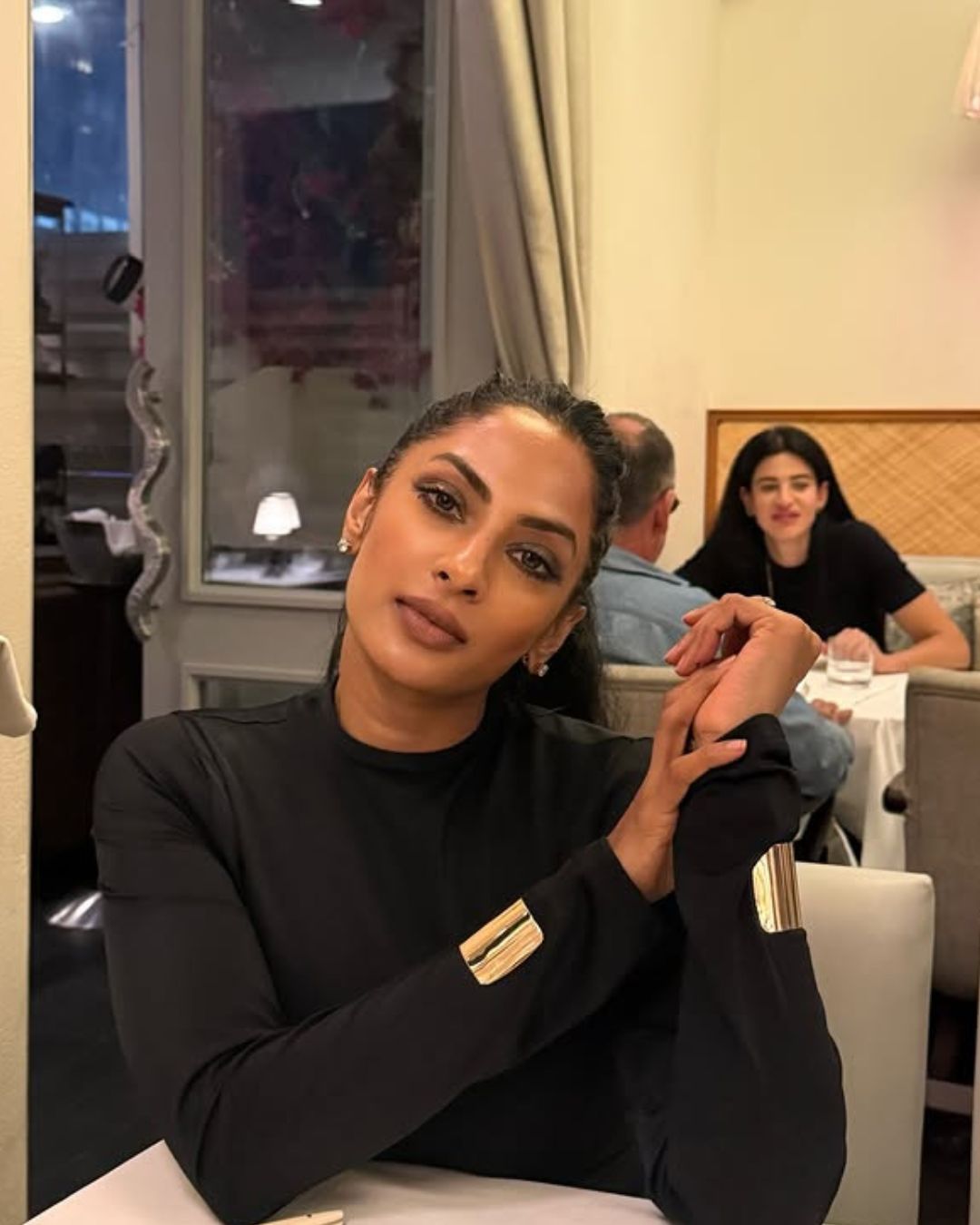 Sriya Reddy : కైపెక్కించే చూపులతో శ్రియ రెడ్డి కిల్లింగ్ స్టిల్స్.. ఫ్యాన్స్ ఫిదా..