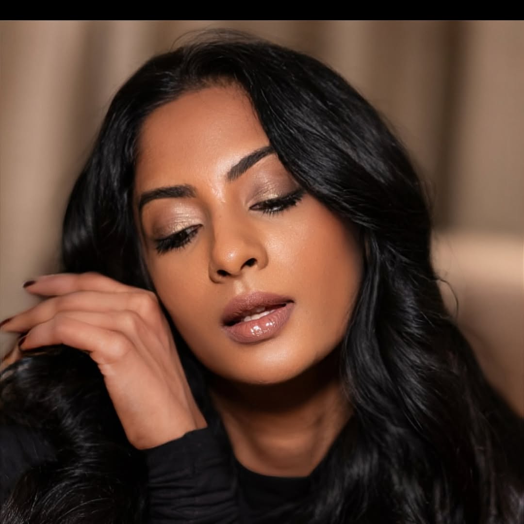 Sriya Reddy Photo Gallery