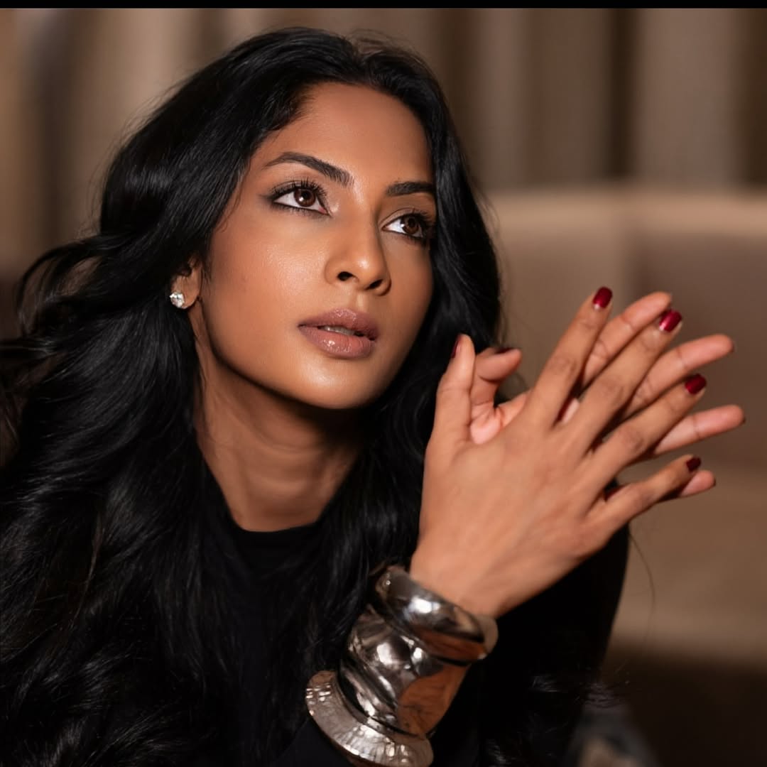Sriya Reddy Photo Gallery