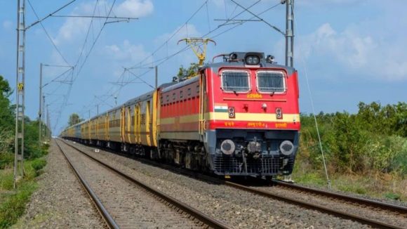 Guntur Train Molest Case: ఏపీలో దారుణం.. రన్నింగ్ ట్రైన్ లో మహిళపై అత్యాచారం.. నిందితుడి అరెస్ట్