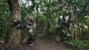 Jammu Kashmir Encounter: కశ్మీర్ లో ఎన్‌కౌంటర్‌.. ఇద్దరు టెర్రరిస్టులను లేపేసిన భారత ఆర్మీ