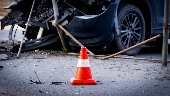 Penukonda Accident: శుభకార్యానికి వెళ్లి వస్తుండగా ఘోర రోడ్డు ప్రమాదం.. స్పాట్‌లో ఐదుగురు