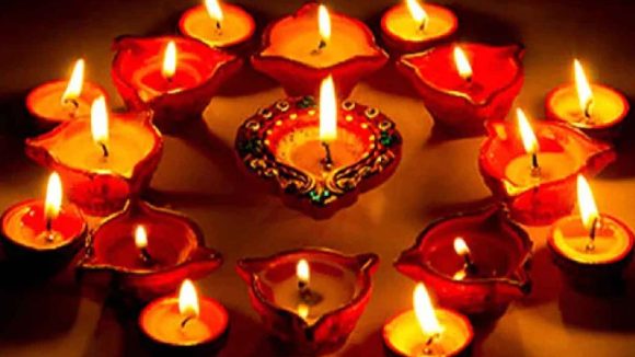 Karthika Masam: కార్తీక మాసంలో.. ఎలాంటి దానాలు చేస్తే మంచిదో తెలుసా ?