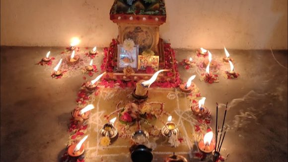 Karthika Pournami 2025: కార్తీక పౌర్ణమి రోజు ఇలా చేస్తే.. ఏడాదంతా దీపారాధన చేసిన ఫలితం