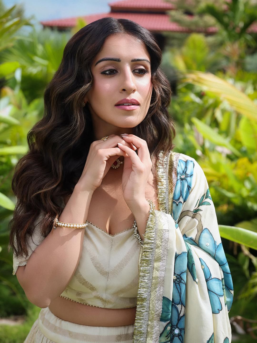 Actress Anshu Ambani Photo Gallery