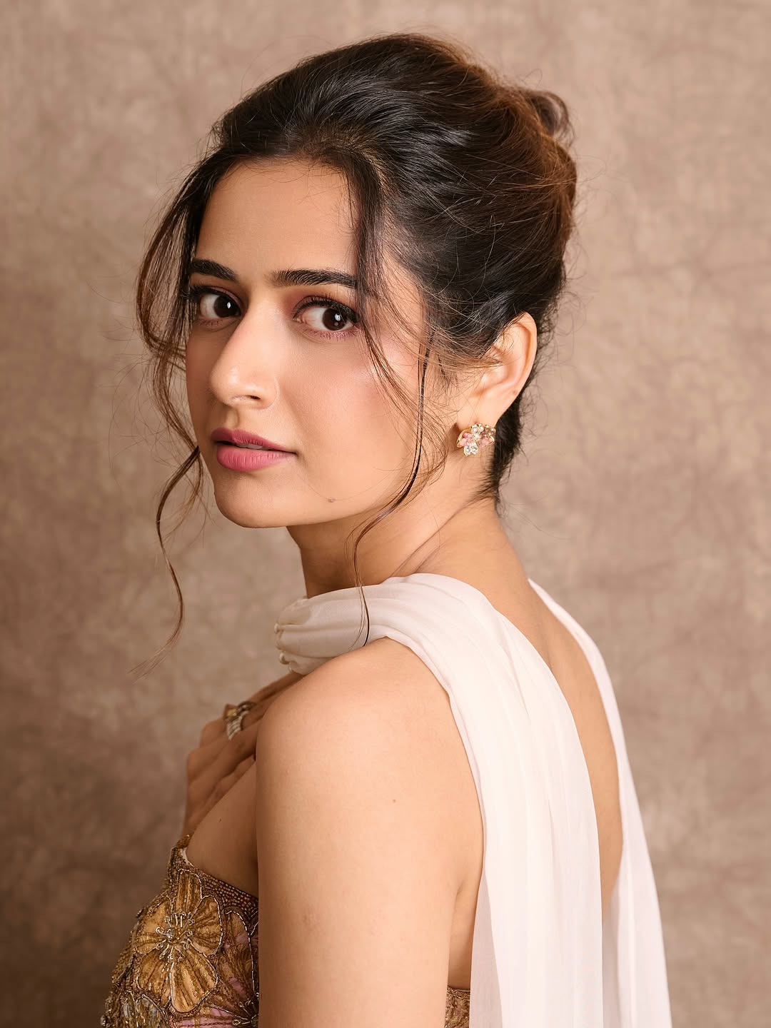 Actress Ashika Ranganath Photo Gallery