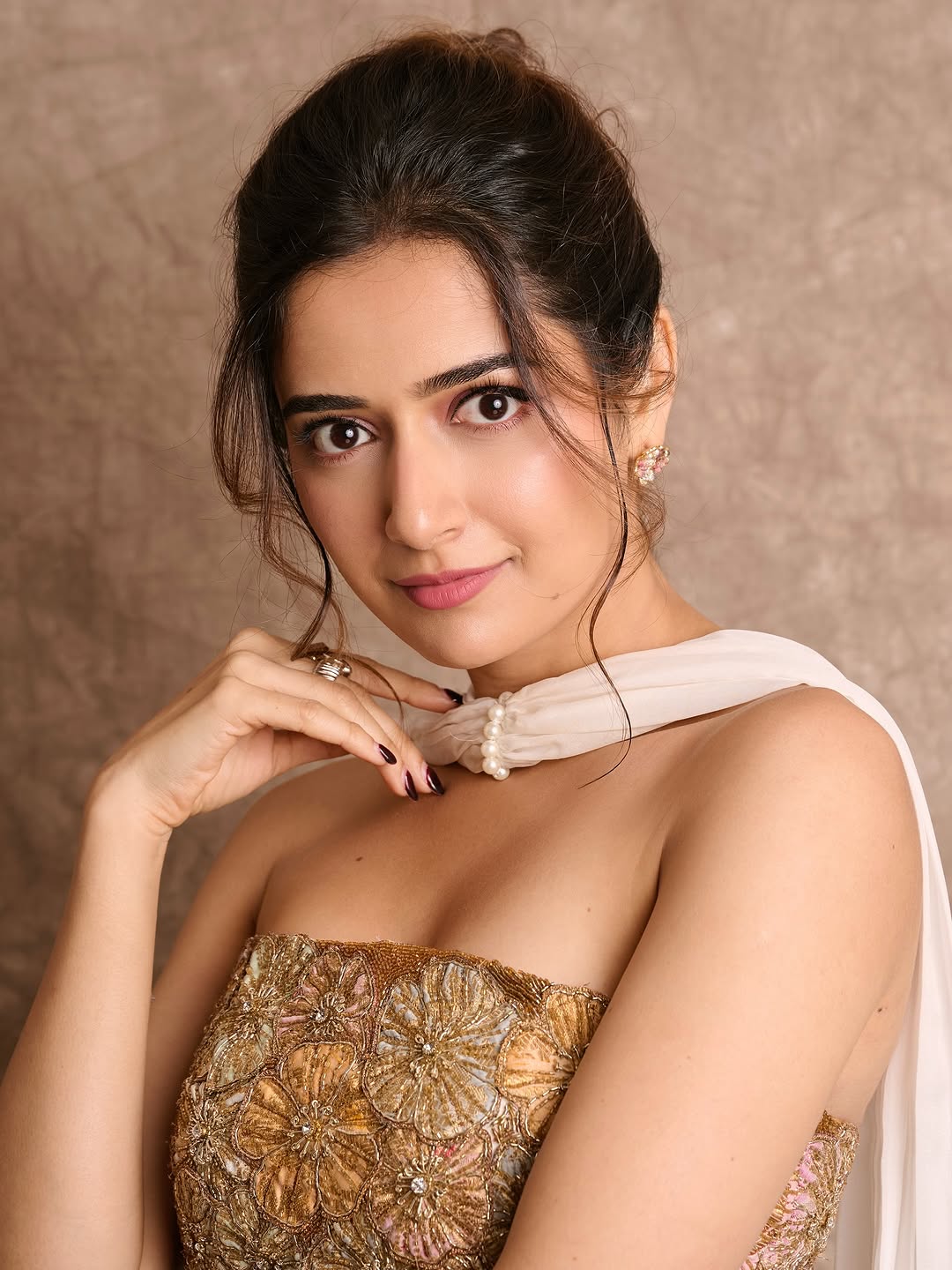 Actress Ashika Ranganath Photo Gallery